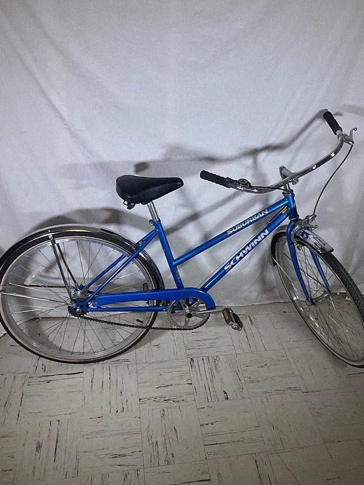 1991 Schwinn Suburban Commuter Bike Anniversary Ladies Bicycle