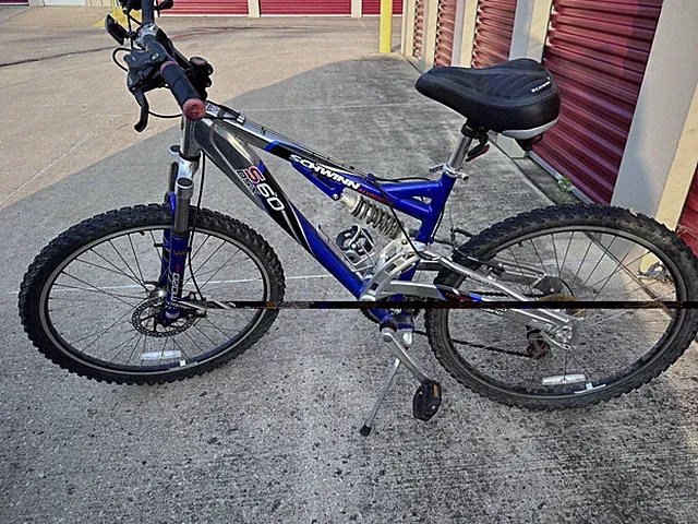 2008 Schwinn S60 DSX- 18” Large Softtail- Full Suspension Mountain Bike/ Great