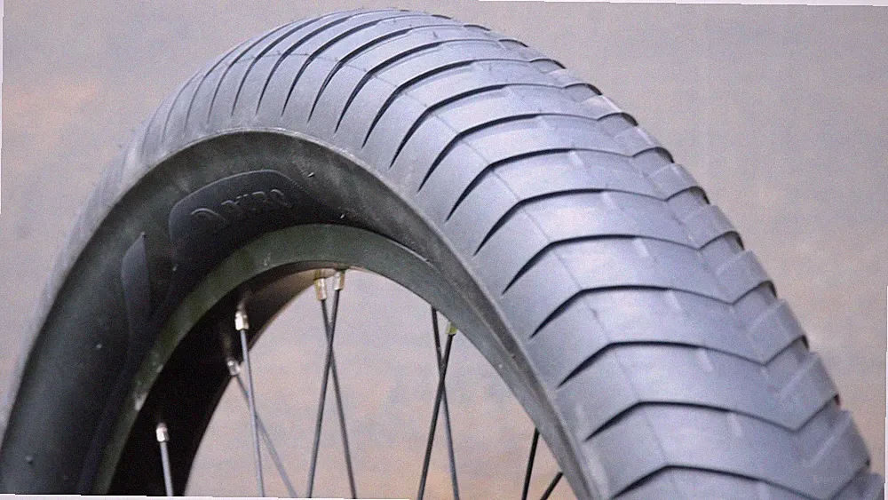 24" x 4.25" Fat Bike Chopper Slick TIRE Stingray Vintage Schwinn Cruiser Bicycle