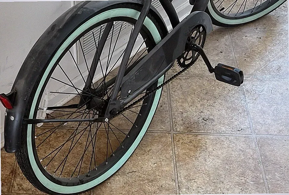 Cruiser Bike 26 in 1-Speed Coaster Brake Black/Mint Green + Schwinn Helmet