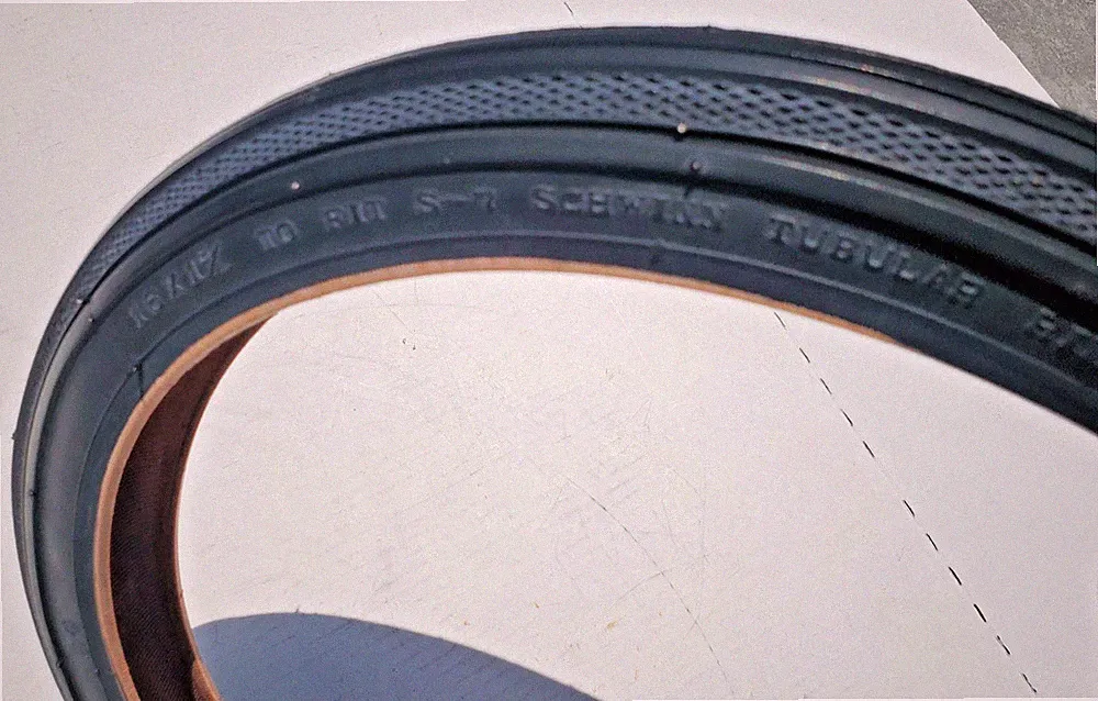NOS Schwinn Stingray Krate Bicycle Front Superior Tire 16" x 1-3/4" S-7