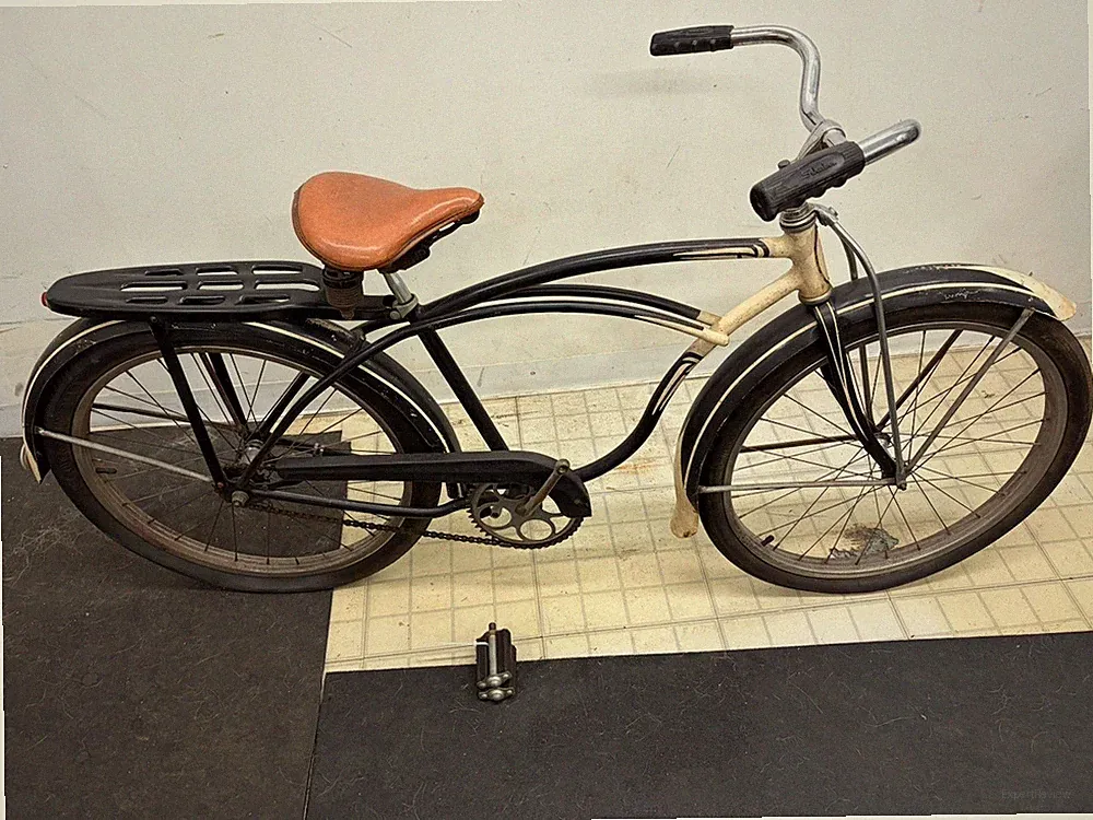 Schwinn 1955 Boys 24" Bicycle Vintage Collectable