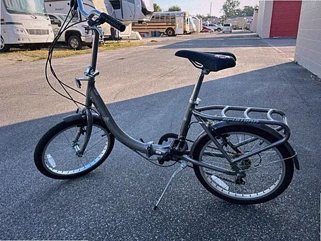 Schwinn 20' adult folding bike