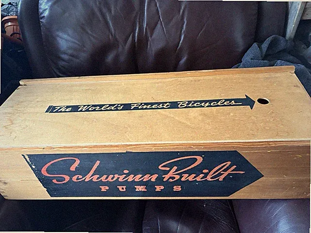 Schwinn Bicycle Pump With Oil Gauge Still In Original Box!