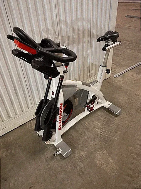 Schwinn CARBON BLUE Exercise Bikes BELT Indoor Cycling STUDIO Gym Stages CARDIO