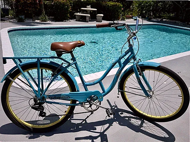 Schwinn Clairmont Beach Cruiser
