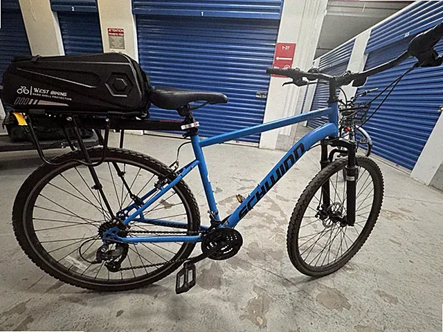 Schwinn Copeland Unisex Hybrid Bike 700c Wheels 21 Speed