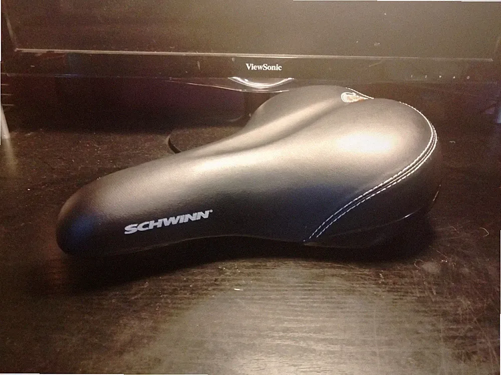 Schwinn Quality Cruiser Bike Seat - Small Logo - Pristine!