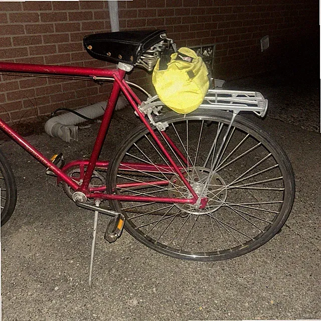 Schwinn Red Vintage Complete Bike with Rear Rack, Yellow Bag, Classic Design