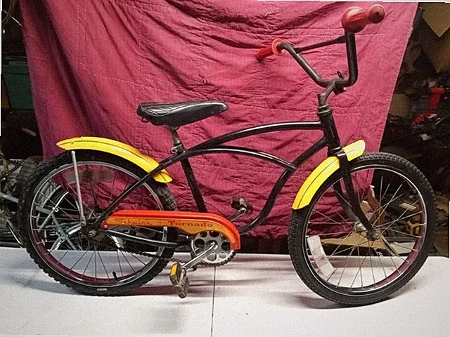Schwinn Tornado original Bmx 1980s vintage old school street dirt bike black