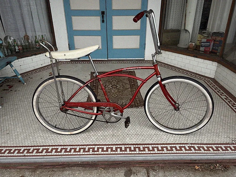 Vintage Schwinn Stingray/Typhoon 1964 Men’s 24” Bicycle